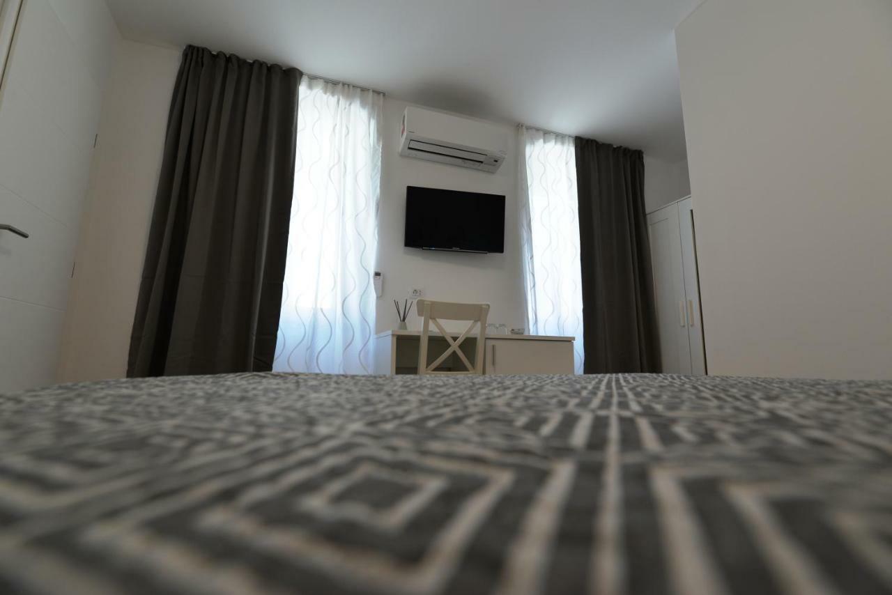 Apartments And Rooms Oliva Cres Dış mekan fotoğraf