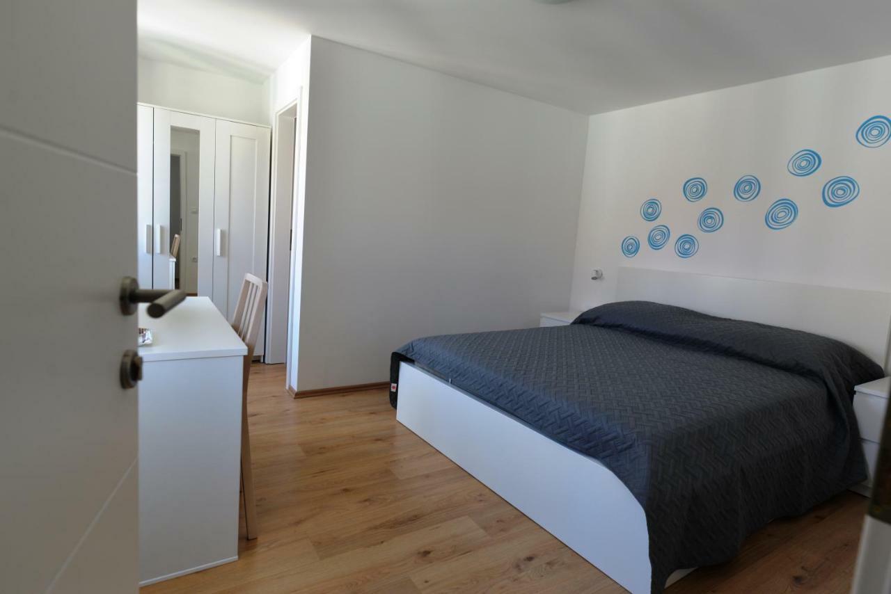 Apartments And Rooms Oliva Cres Dış mekan fotoğraf
