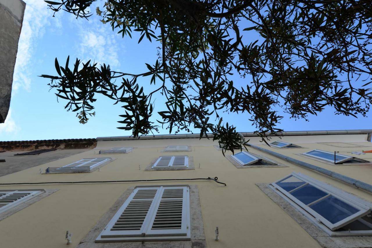Apartments And Rooms Oliva Cres Dış mekan fotoğraf